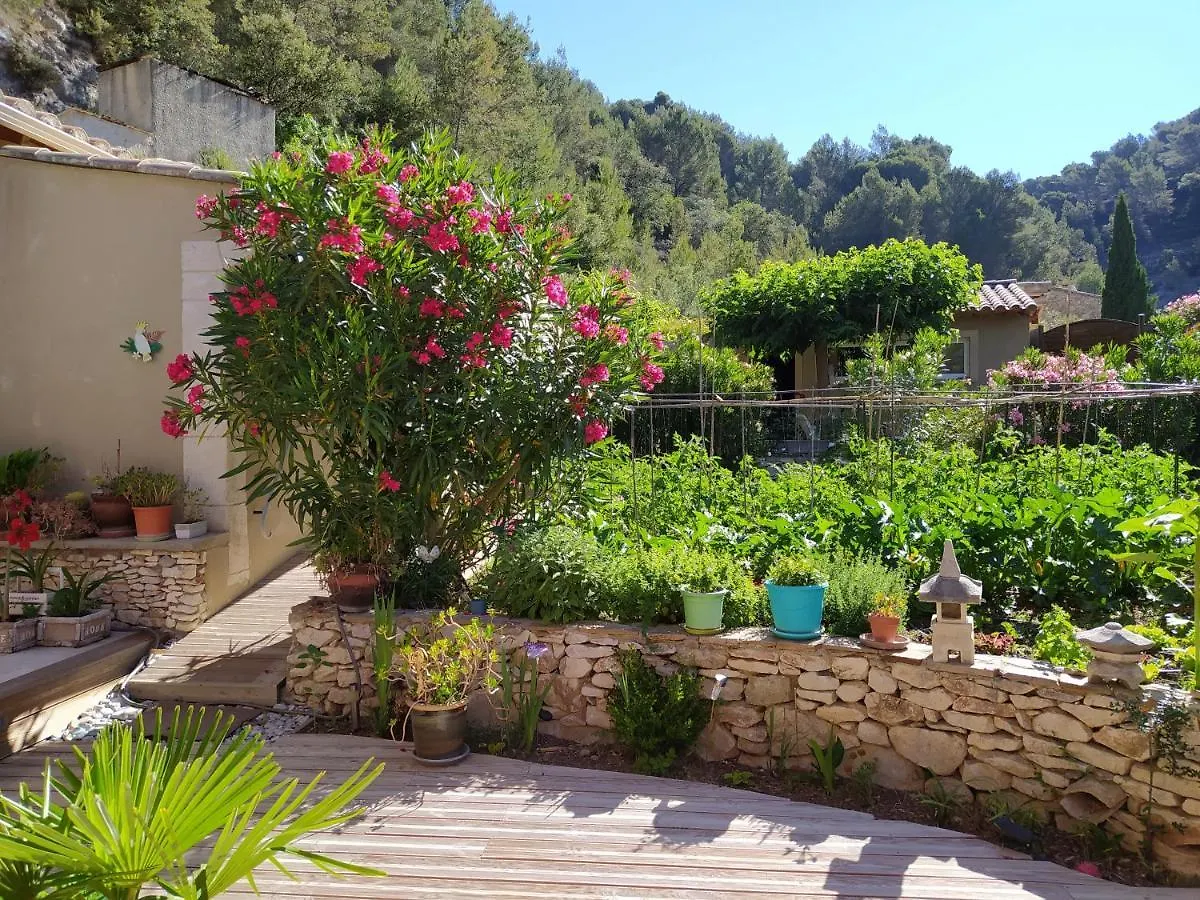 Hotel Le Frangipanier Le Barroux Gasthof